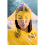 99213-sandra-capa-de-chuva-8351387710